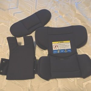 NUNA RAVA infant insert in Lake